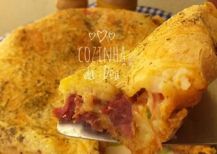 Receita - Torta de pão de queijo com carne seca