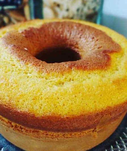 Receita - Bolo de fubá com goiabada