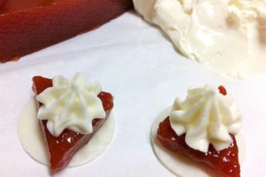 docinho de goiabada e queijo cremoso