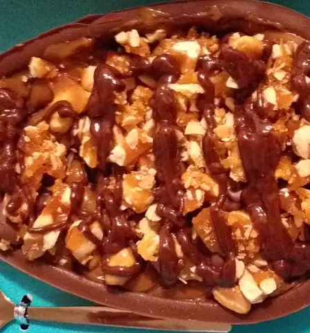 Ovo de Colher Crocante com Doce de Leite