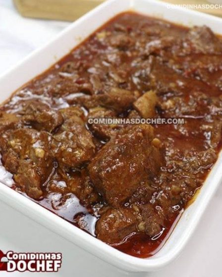 Acém na Panela de Pressão com Cebola