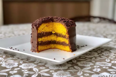Bolo de Cenoura com Brigadeiro