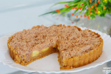 Torta crocante de maçã e doce de leite