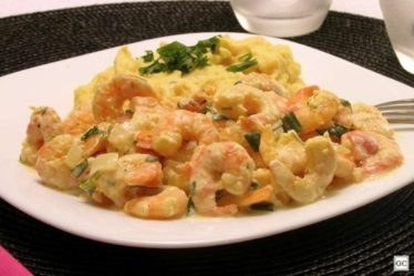 Camarão ao creme de leite