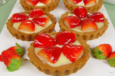 Mini tortinha de morango