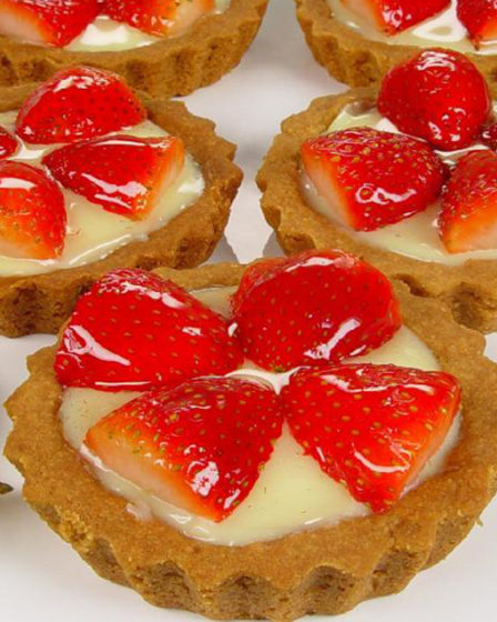 Mini tortinha de morango