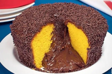 Bolo vulcão de cenoura