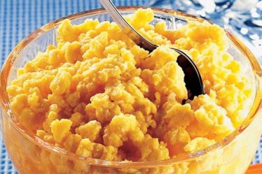 Receita de Ambrosia com Leite Condensado