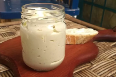 Receita de Maionese de alho vegana feita à base de couve-flor