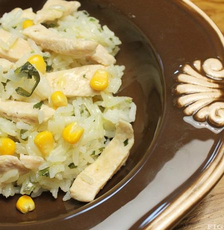 Receita de Arroz com frango e milho
