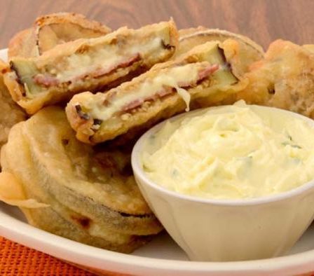 Receita de Berinjela recheada e empanada