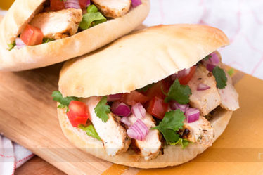 Receita de Sanduíche Grego de Frango