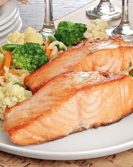 receita Salmão crocante com legumes