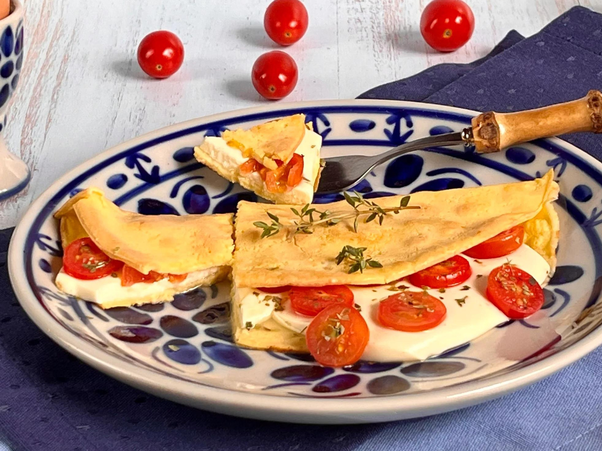 crepioca-de-queijo-com-tomate-e-oregano-capa