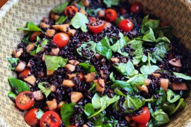 salada-de-arroz-negro